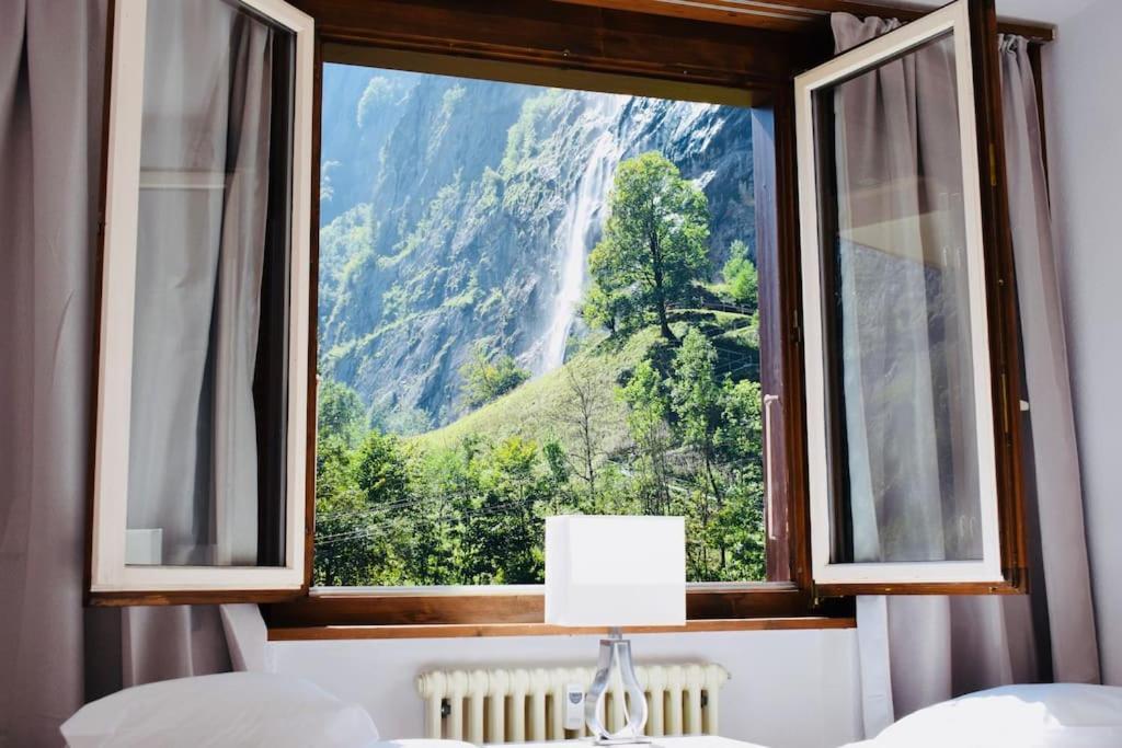 Breathtaking Waterfall Nr.2 *